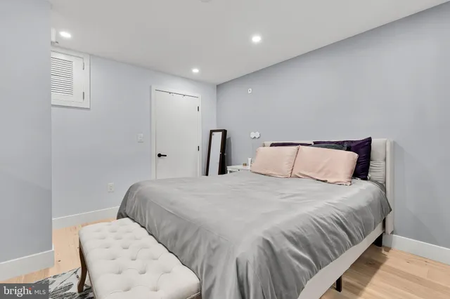 $550,000 | 1390 V Street Northwest, Unit 303, Washington, DC 20009