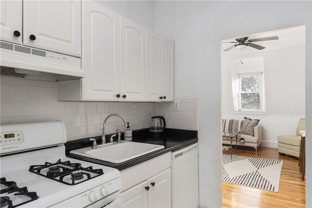 54 Pitman Street, Unit 6 Providence, RI 02906 - Photo 11 of 29