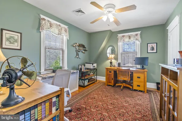 $899,999 | 429 East 2nd Street, Moorestown, NJ 08057