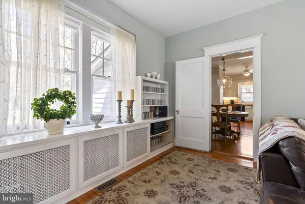 $899,999 | 429 East 2nd Street, Moorestown, NJ 08057