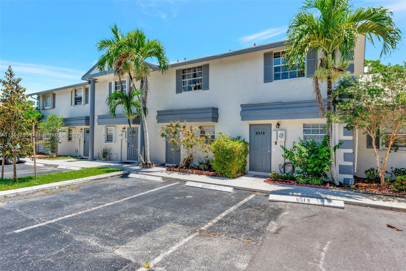8319 Fairway Road Sunrise, FL 33351 - Photo 2 of 33 Gallery Image 2