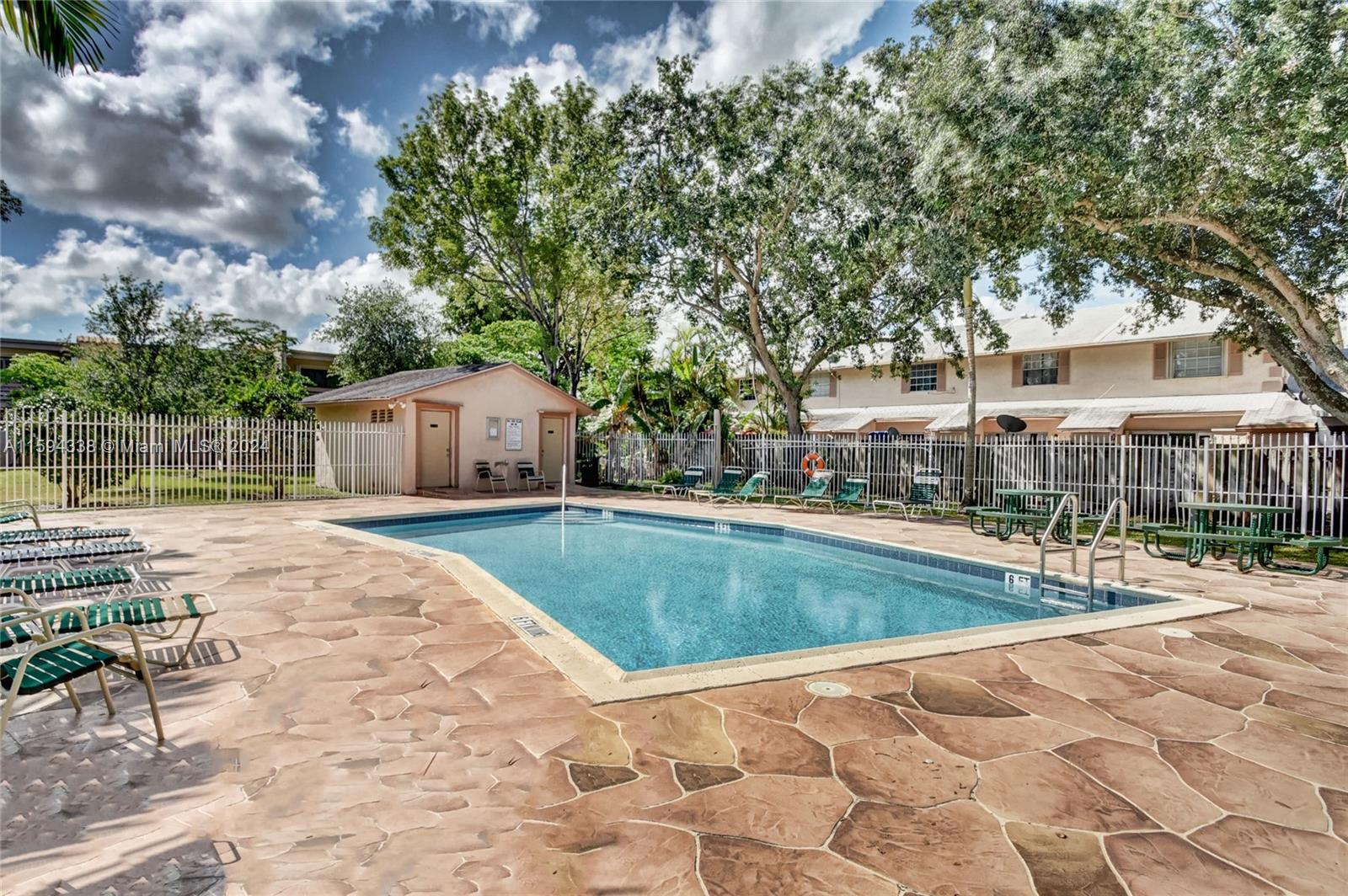 8319 Fairway Road Sunrise, FL 33351 - Photo 29 of 33 Gallery Image 29