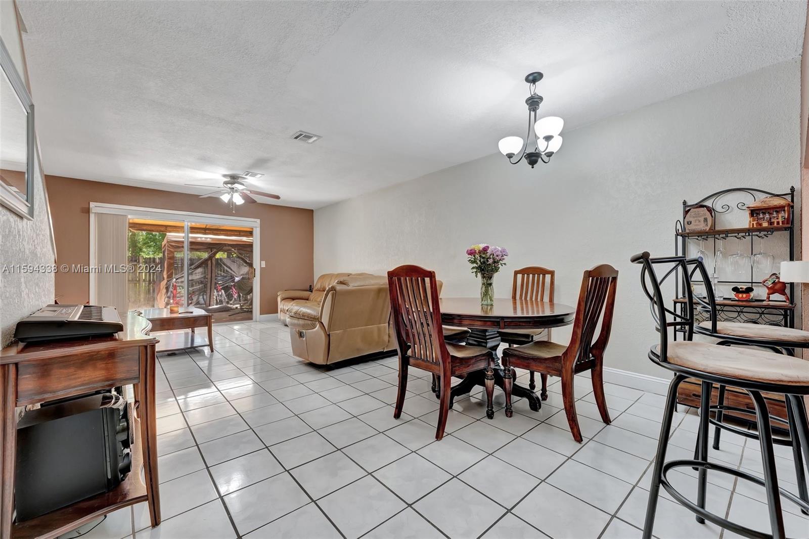 8319 Fairway Road Sunrise, FL 33351 - Photo 5 of 33 Gallery Image 5