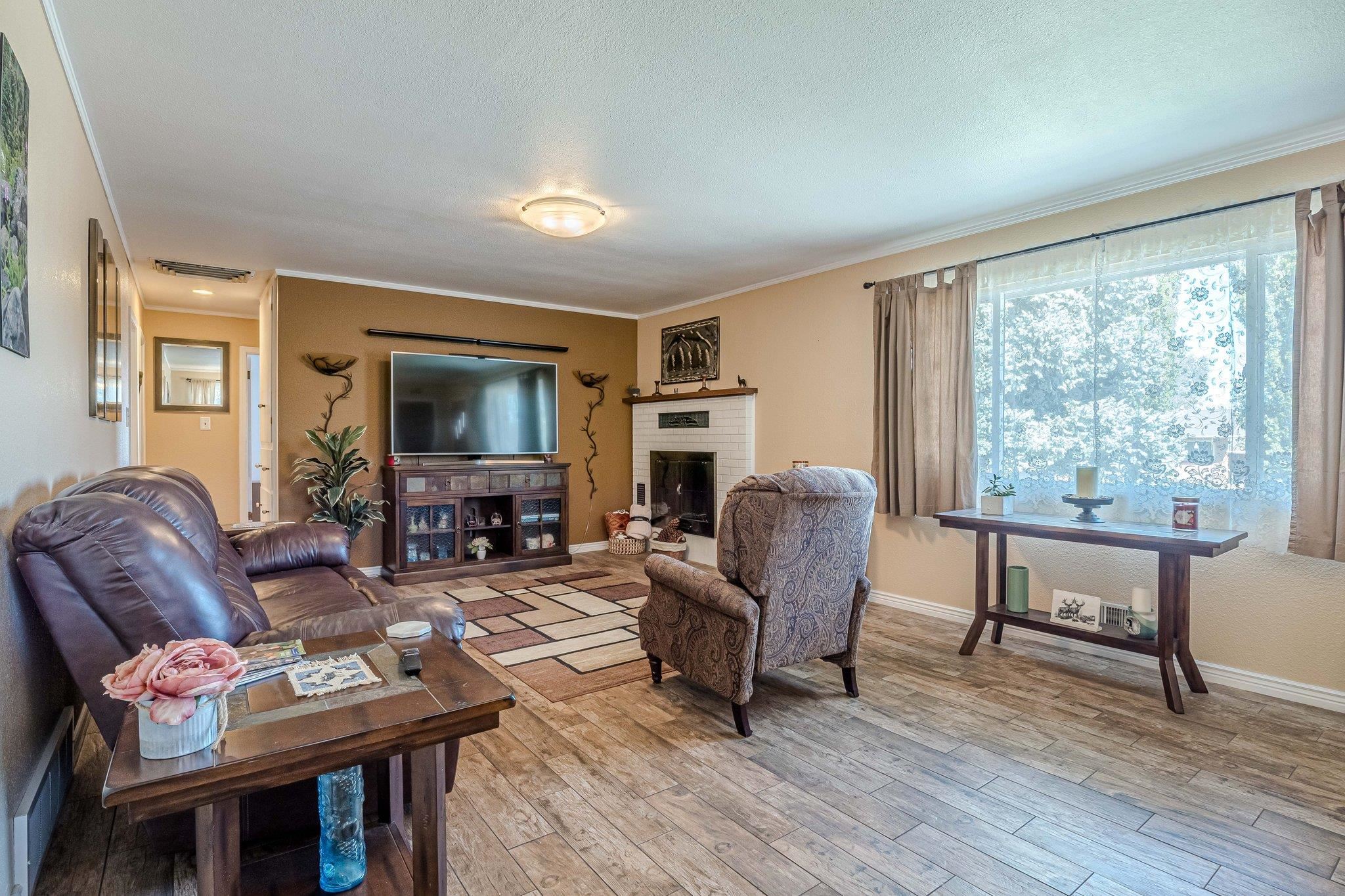 180 Thompson Road Grand Junction, CO 81503 - Photo 5 of 42 Gallery Image 5