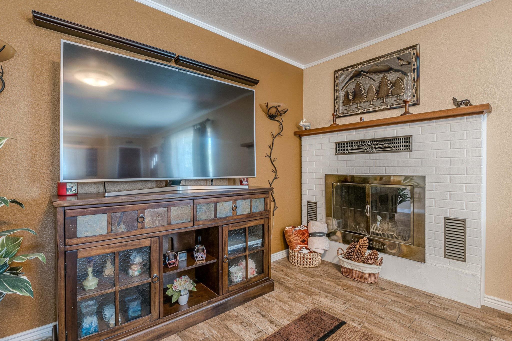 180 Thompson Road Grand Junction, CO 81503 - Photo 6 of 42 Gallery Image 6
