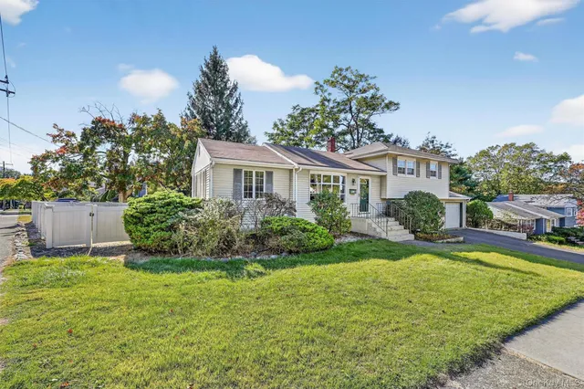 $649,000 | 23 Maplewood Boulevard, Suffern, NY 10901