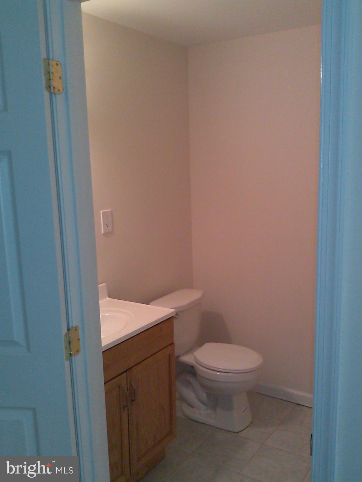 3322 Grace Road Baltimore, MD 21219 - Photo 27 of 30 Ground Level Half Bath
