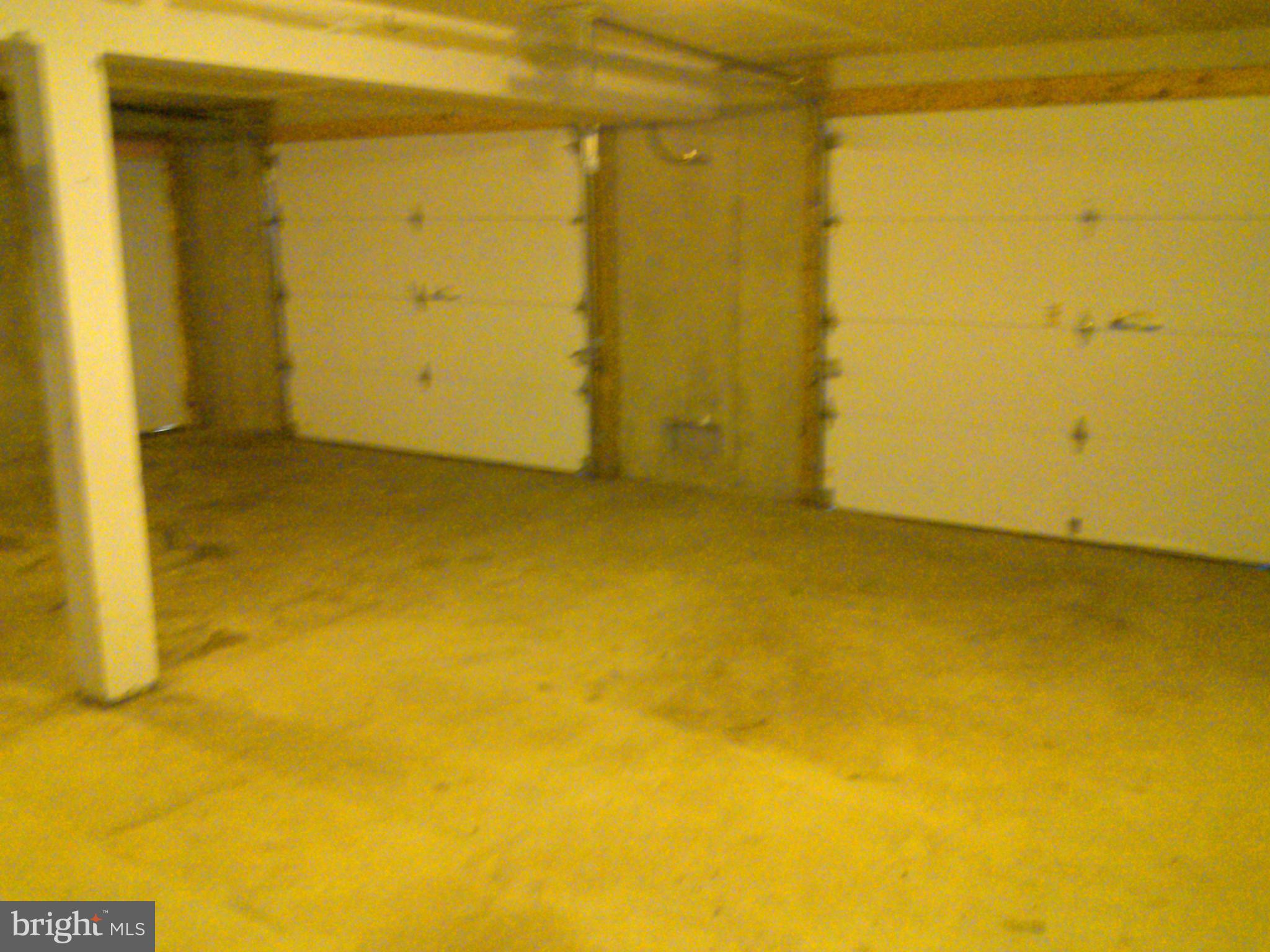 3322 Grace Road Baltimore, MD 21219 - Photo 29 of 30 Garage