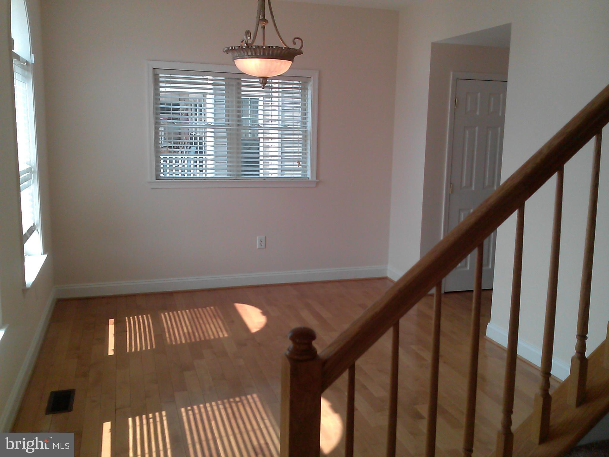 3322 Grace Road Baltimore, MD 21219 - Photo 4 of 30 Dining Room