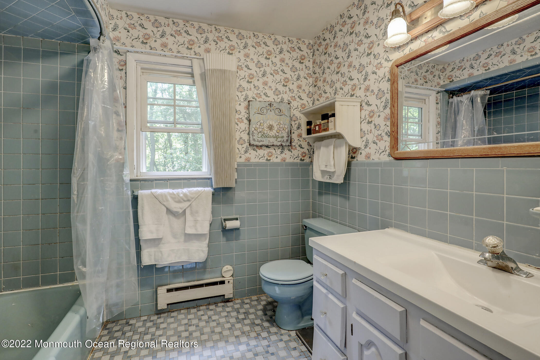 2001 Logan Road Asbury Park, NJ 07712 - Photo 26 of 35 24 - Bathroom