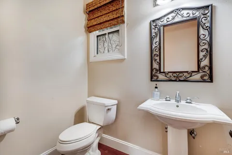 $4,500,000 | 405 London Way, Sonoma, CA 95476