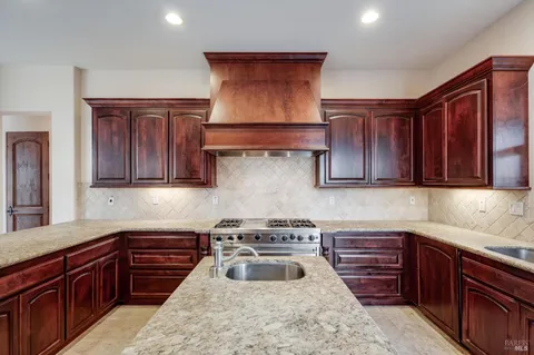 $4,500,000 | 405 London Way, Sonoma, CA 95476