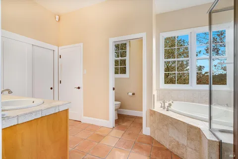 $4,500,000 | 405 London Way, Sonoma, CA 95476