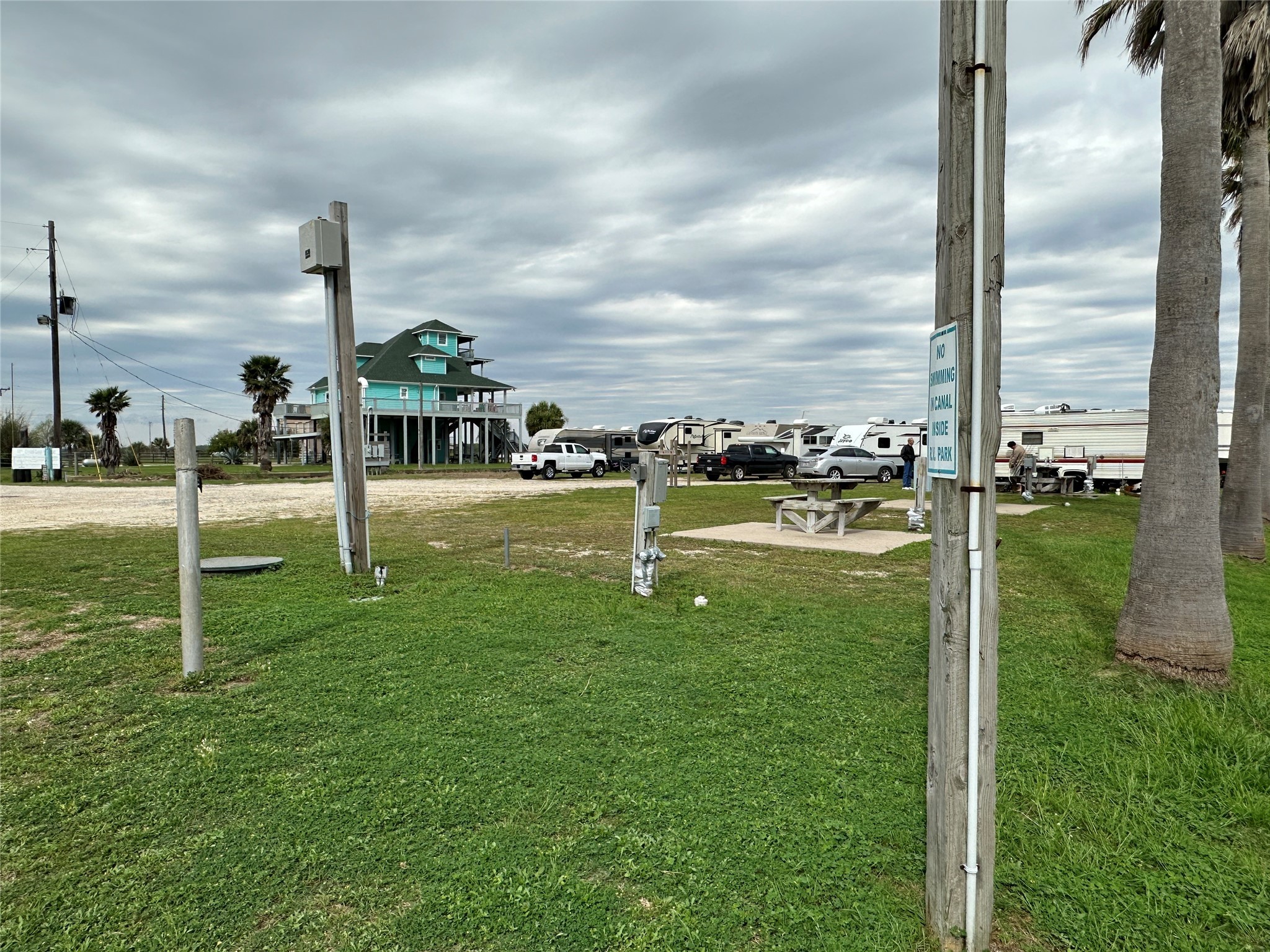 1330 Resort Road Crystal Beach, TX 77650 - Photo 5 of 13