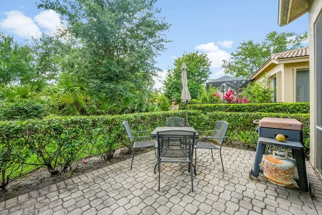 $324,999 | 7073 Torrey Pines Circle, Port St. Lucie, FL 34986