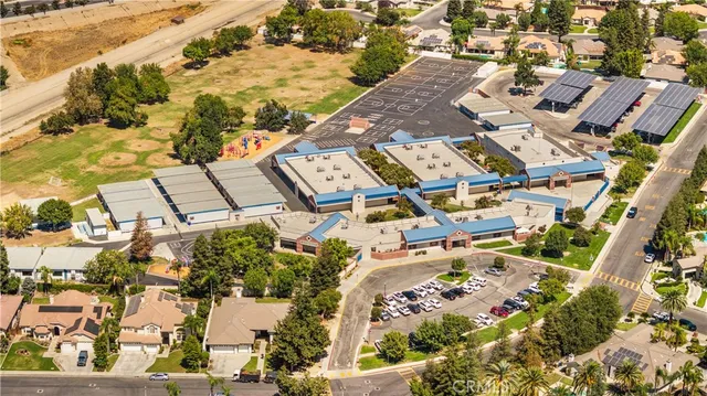 $829,999 | 1001 Sungro Way, Bakersfield, CA 93311