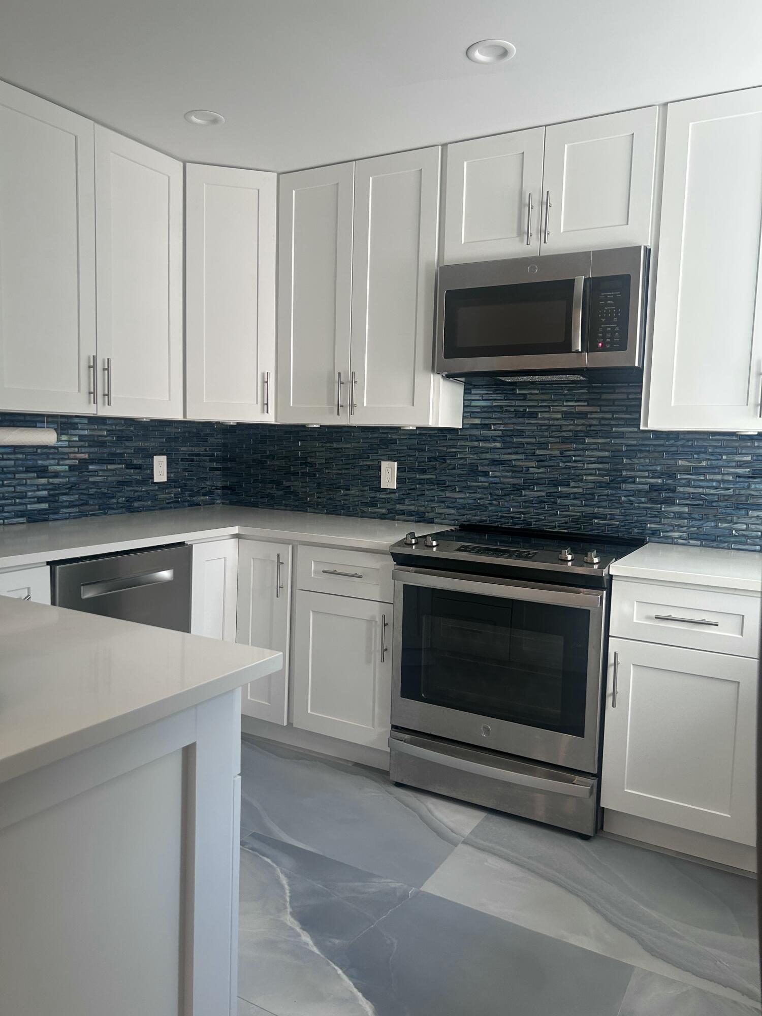 Undisclosed Address Jupiter, FL 33477 - Photo 2 of 12 IMG_6377