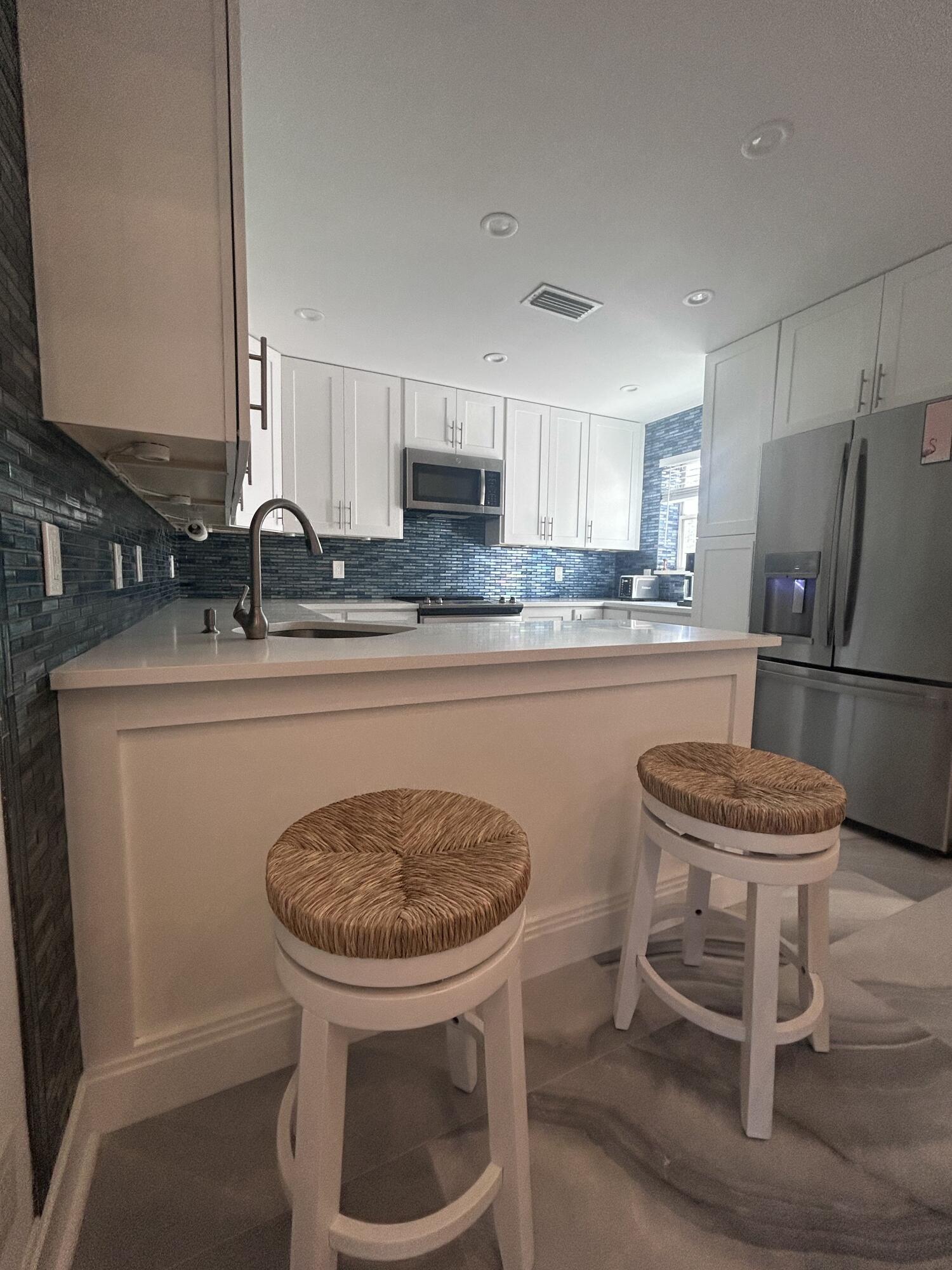 Undisclosed Address Jupiter, FL 33477 - Photo 3 of 12 IMG_6379