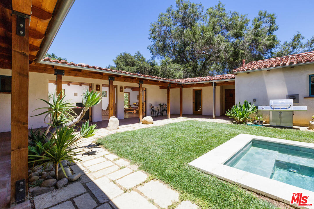 361 Riverside Road Oak View, CA 93022 - Photo 22 of 36