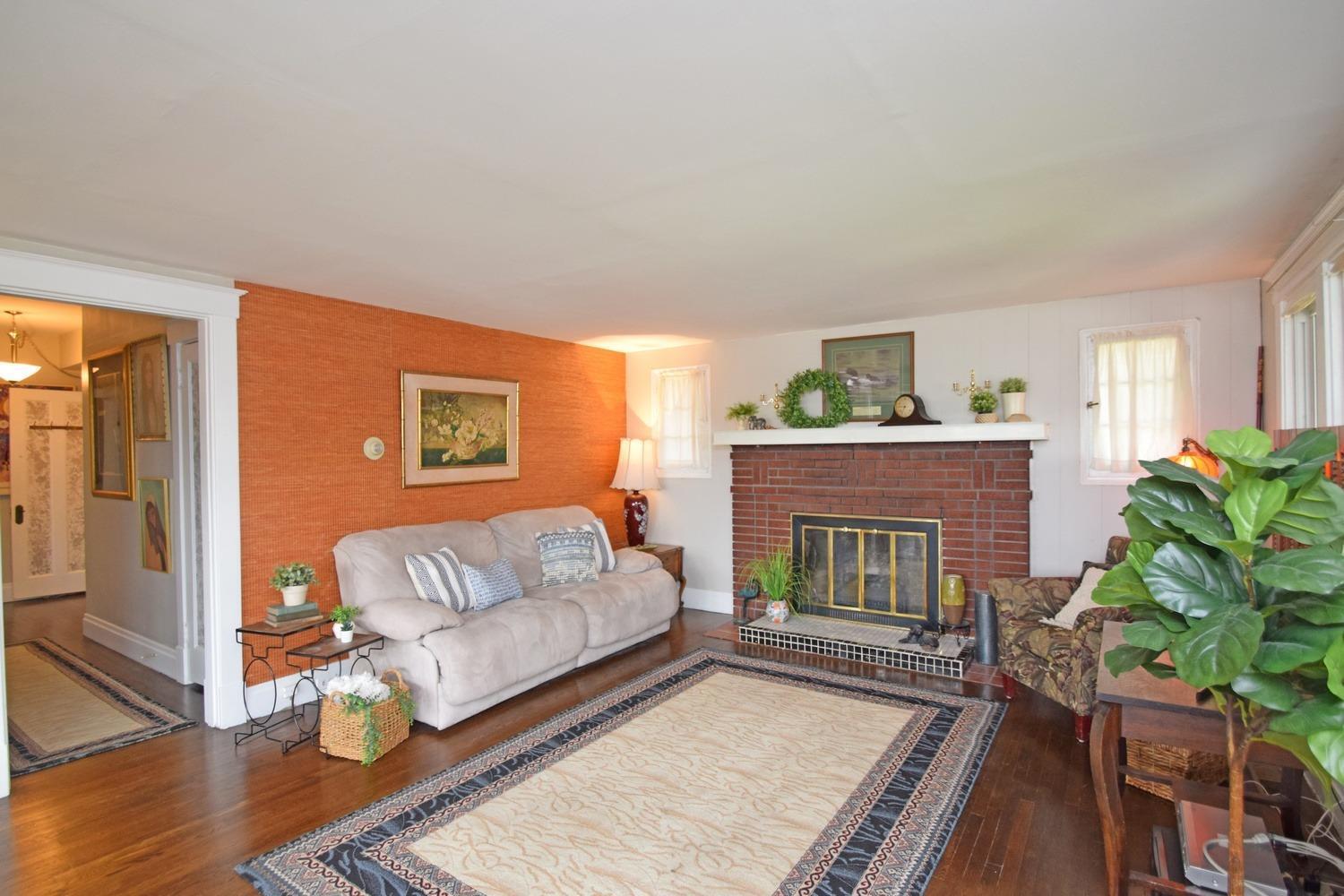 4305 North Bend Road Cheviot, OH 45211 - Photo 5 of 40 Gallery Image 5