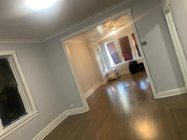 $1,800 | 4324 West Haddon Avenue, Unit 1, Chicago, IL 60651