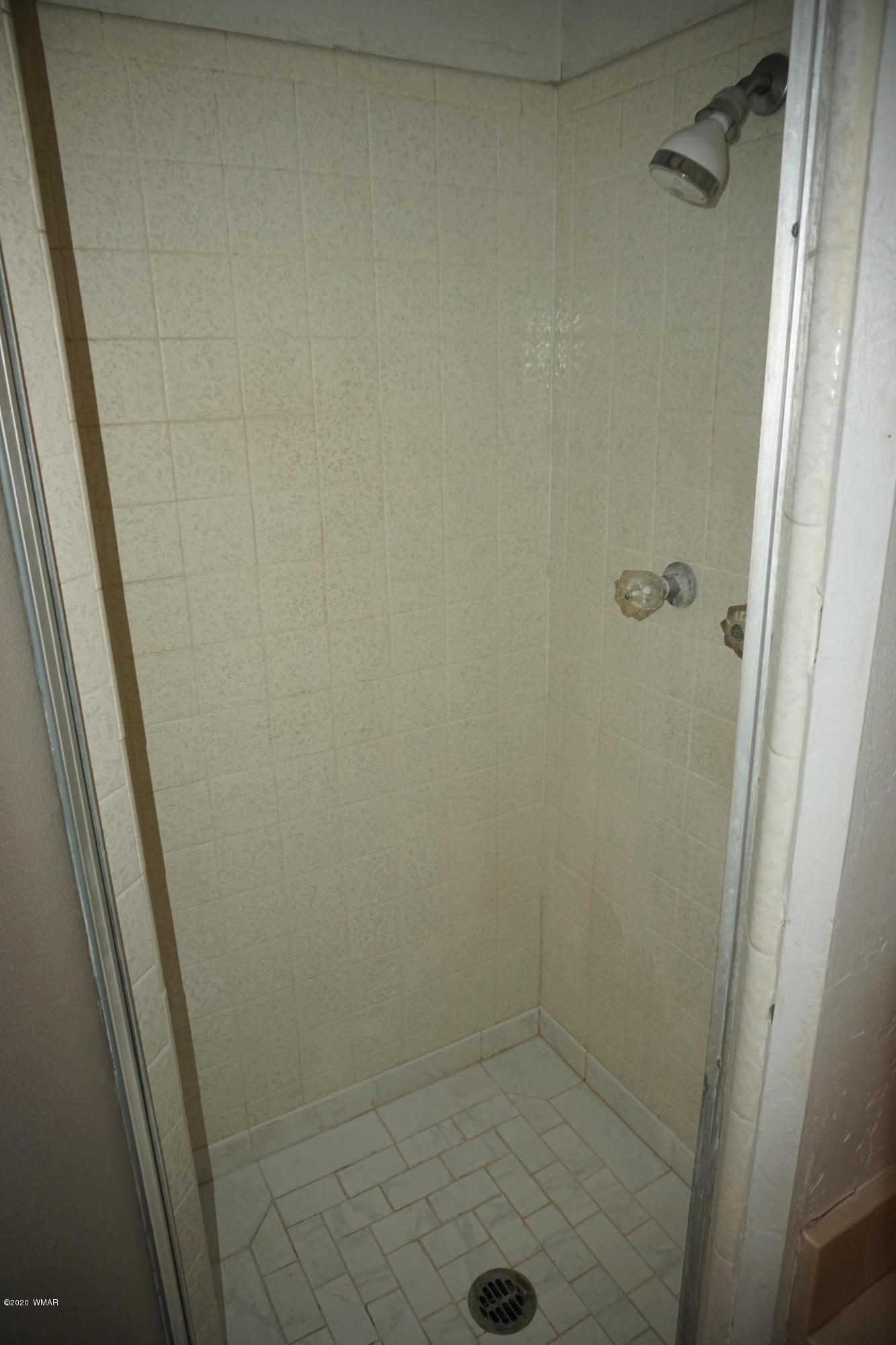 1110 7th West St. Johns, AZ 85936 - Photo 26 of 34 a bathroom with a sink