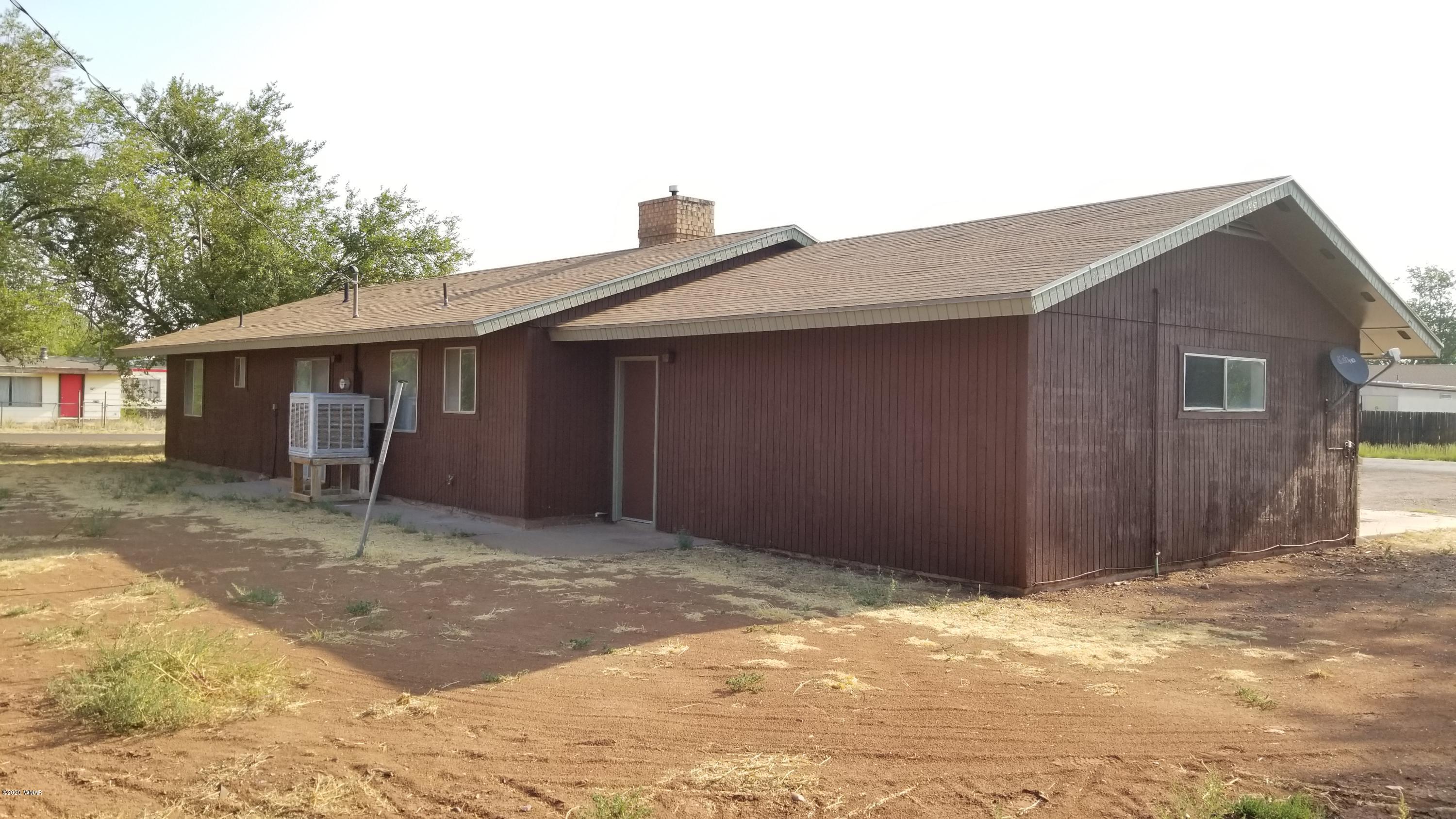 1110 7th West St. Johns, AZ 85936 - Photo 4 of 34 a house view with a outdoor space