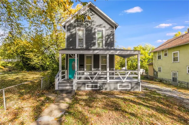 $170,000 | 2612 East 10th Street, Kansas City, MO 64127