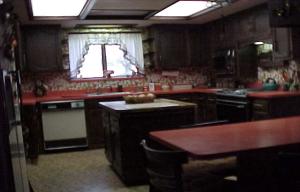 29287 Westmoore Road Shingletown, CA 96088 - Photo 5 of 17 Breakfast Bar