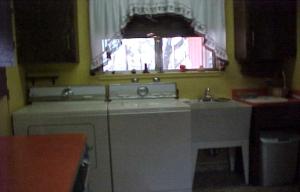 29287 Westmoore Road Shingletown, CA 96088 - Photo 10 of 17 Laundry Room
