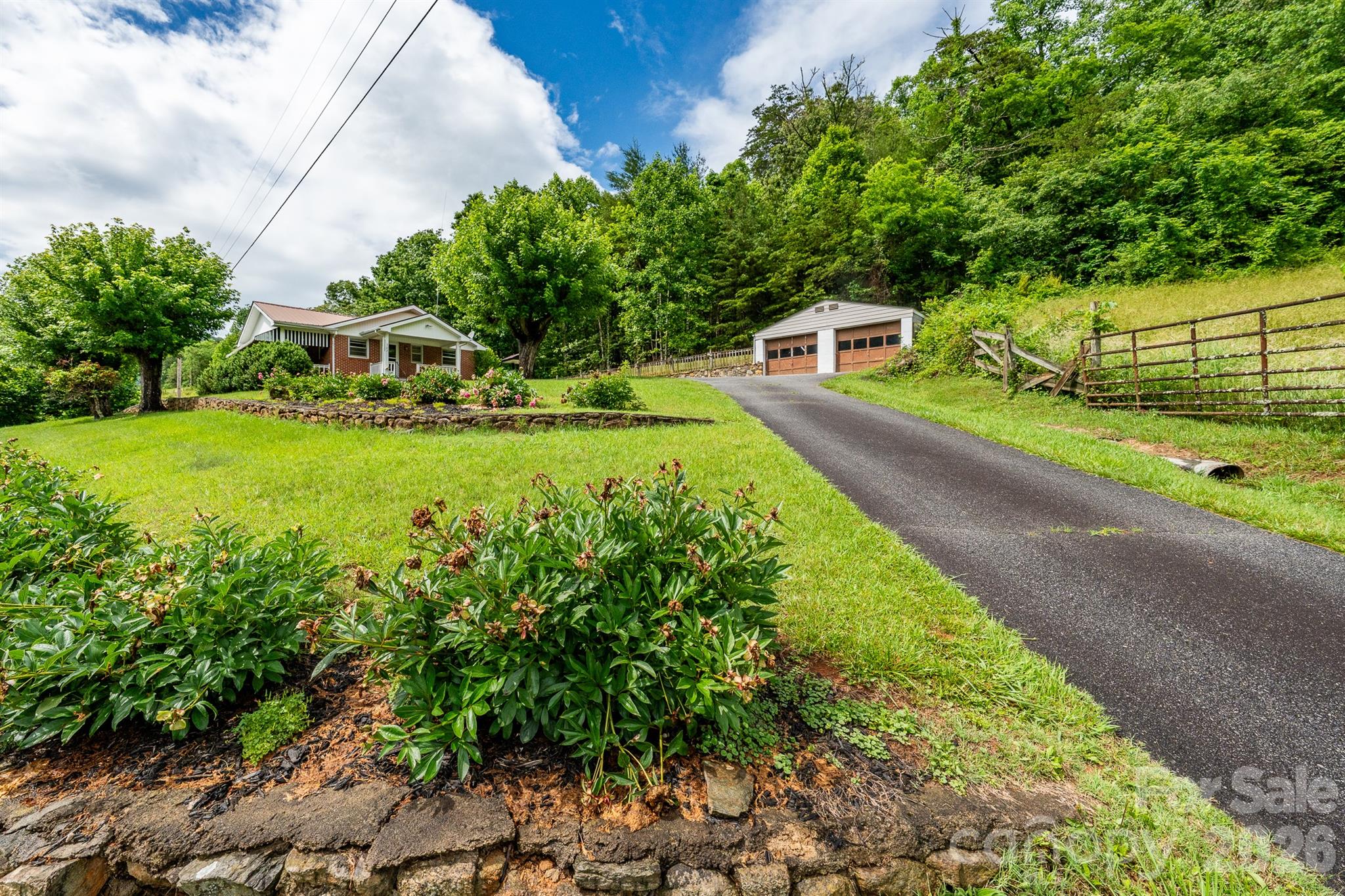302 Sprinkle Branch Road Marshall, NC 28753 - Photo 34 of 38