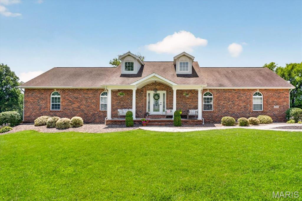 21610 Westview Road Carlyle, IL 62231 - Photo 1 of 38