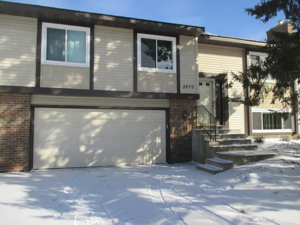 $289,000 | 2870 Castleford Court, Woodbury, MN 55125