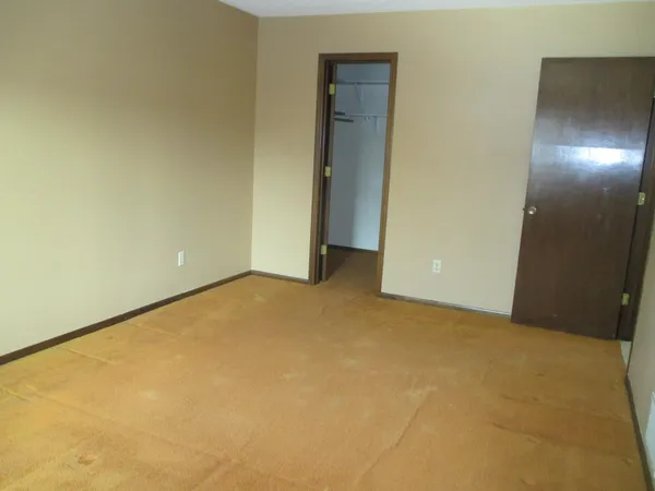 $289,000 | 2870 Castleford Court, Woodbury, MN 55125
