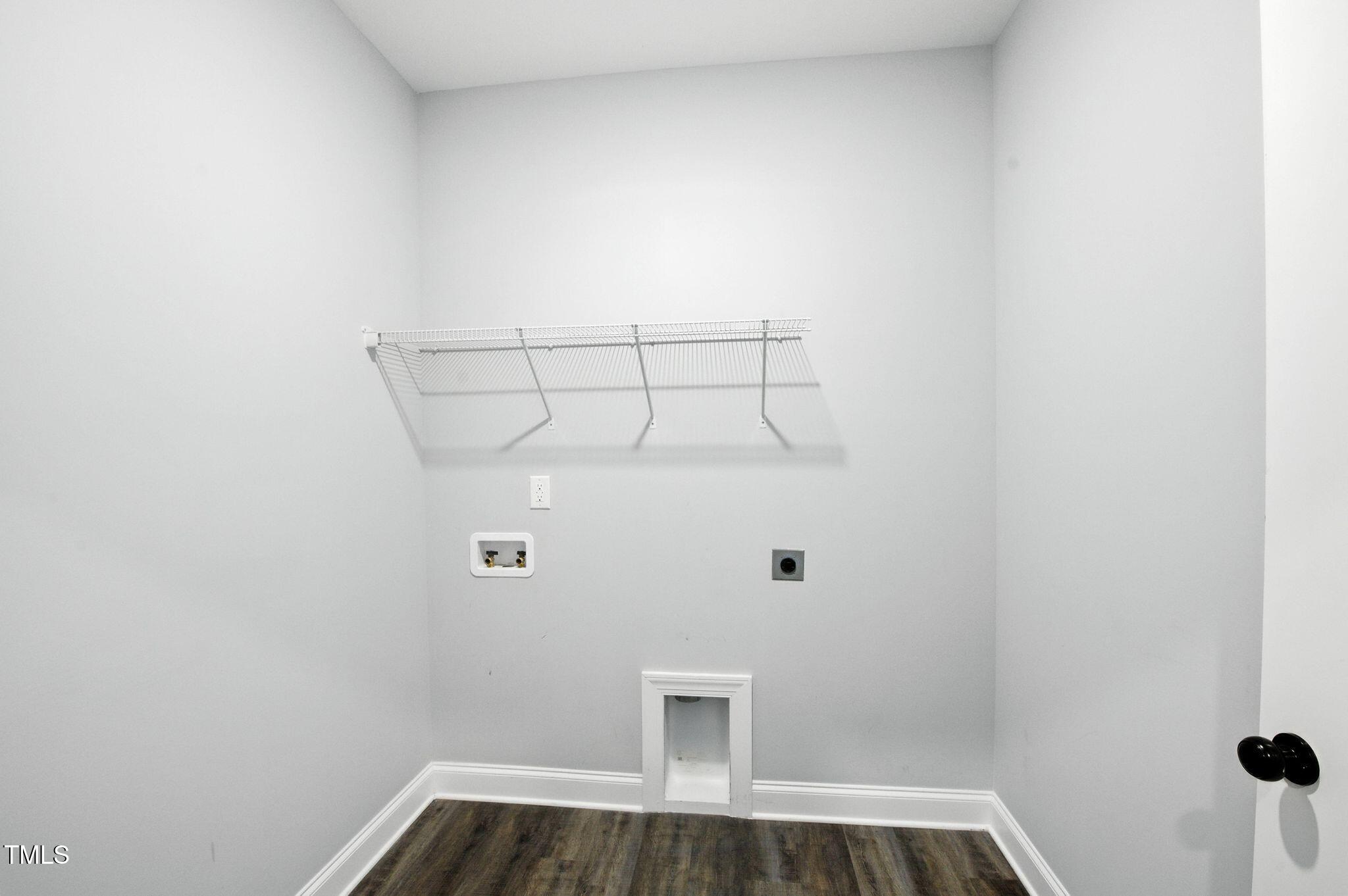 3901 Alpha Court Bailey, NC 27807 - Photo 35 of 36 11_3901_Alpha_Ct_Bailey_NC_27807_USA-Liv