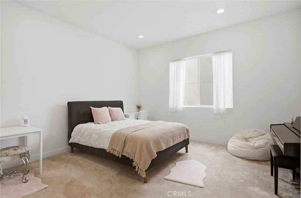 175 Sash Irvine, CA 92618 - Photo 15 of 34 Bed 3