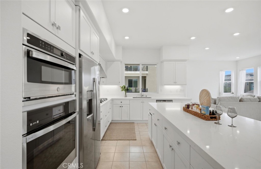 175 Sash Irvine, CA 92618 - Photo 8 of 34