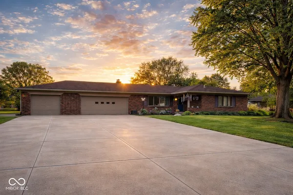 $329,999 | 7981 Acre Lane, Brownsburg, IN 46112