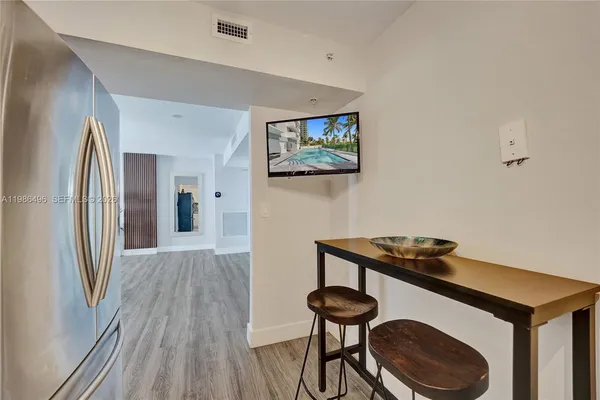 $3,500 | 9195 Collins Avenue, Unit 1109, Surfside, FL 33154