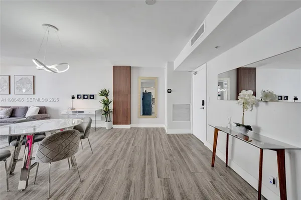 $3,500 | 9195 Collins Avenue, Unit 1109, Surfside, FL 33154