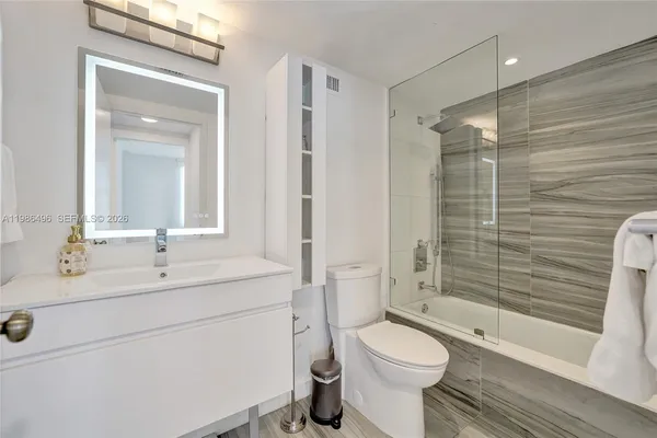 $3,500 | 9195 Collins Avenue, Unit 1109, Surfside, FL 33154