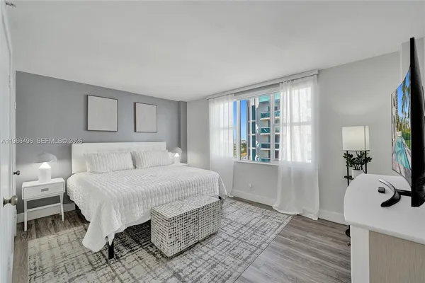 $3,500 | 9195 Collins Avenue, Unit 1109, Surfside, FL 33154