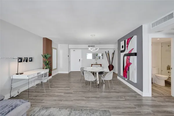 $3,500 | 9195 Collins Avenue, Unit 1109, Surfside, FL 33154