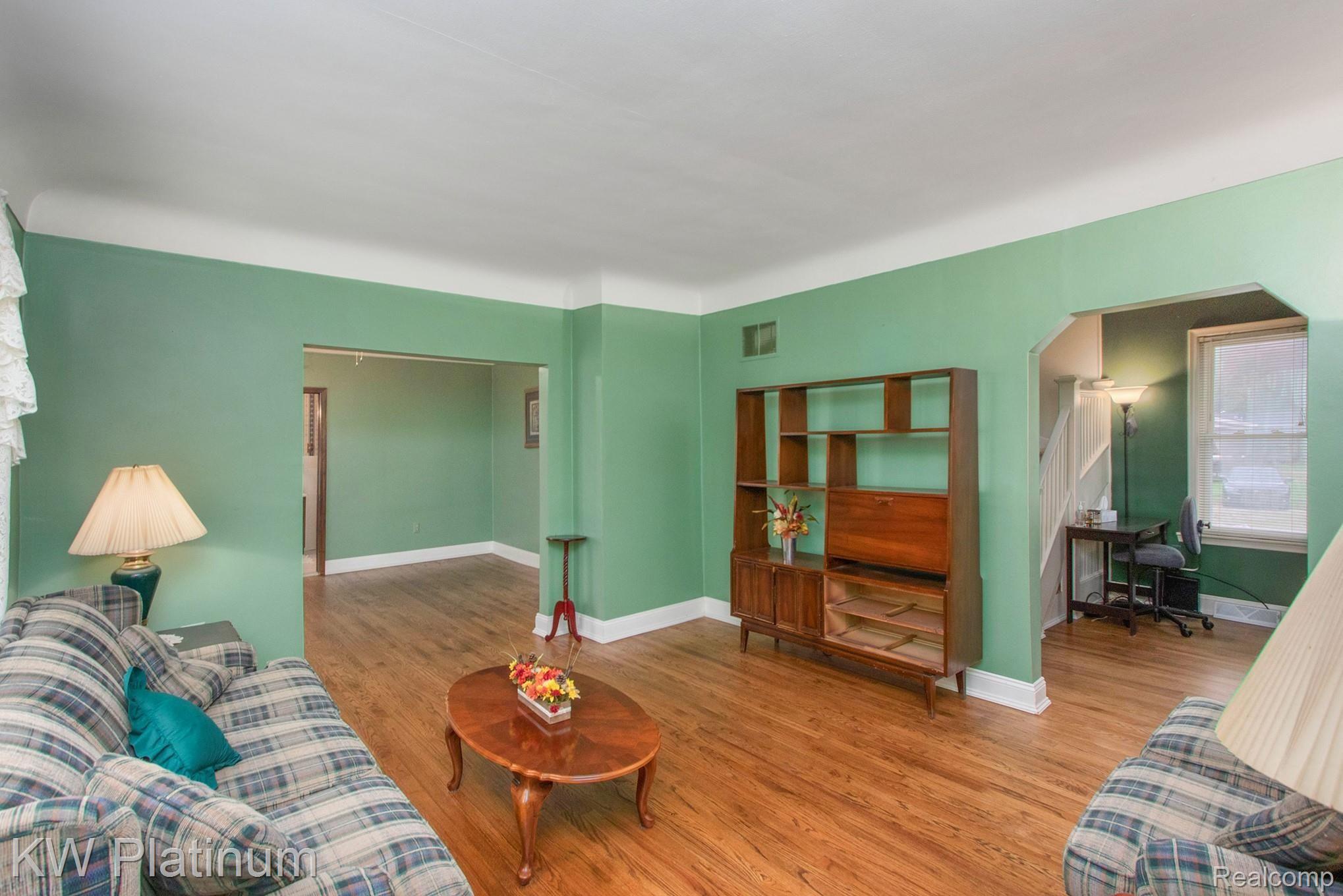 9585 Division Road Casco, MI 48064 - Photo 6 of 30 0N2A7924.jpg