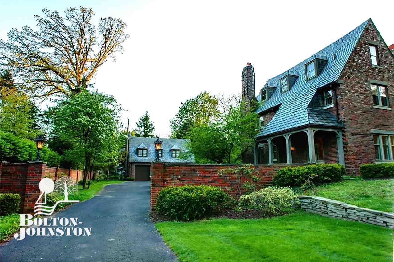 111 Cloverly Road Grosse Pointe Farms, MI 48236 - Photo 2 of 16