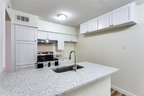 $175,000 | 5844 Sandhurst Lane, Unit D, Dallas, TX 75206