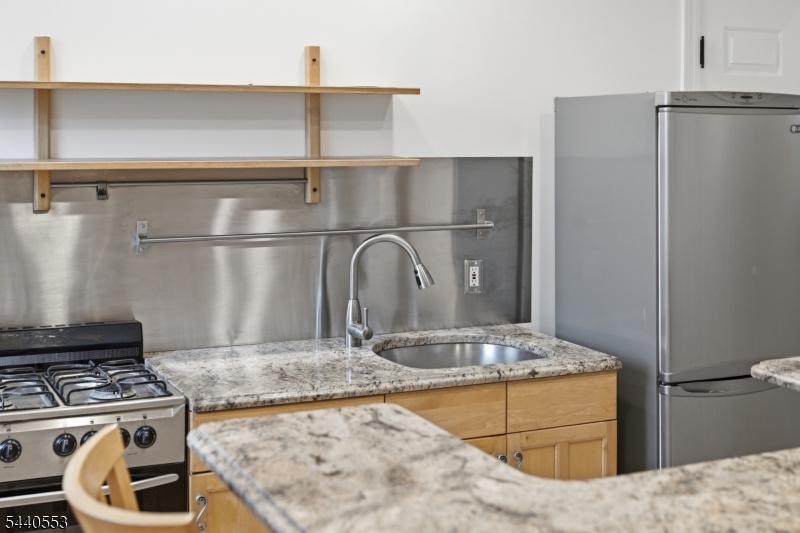 539 South Beverwyck Road Parsippany, NJ 07054 - Photo 37 of 48