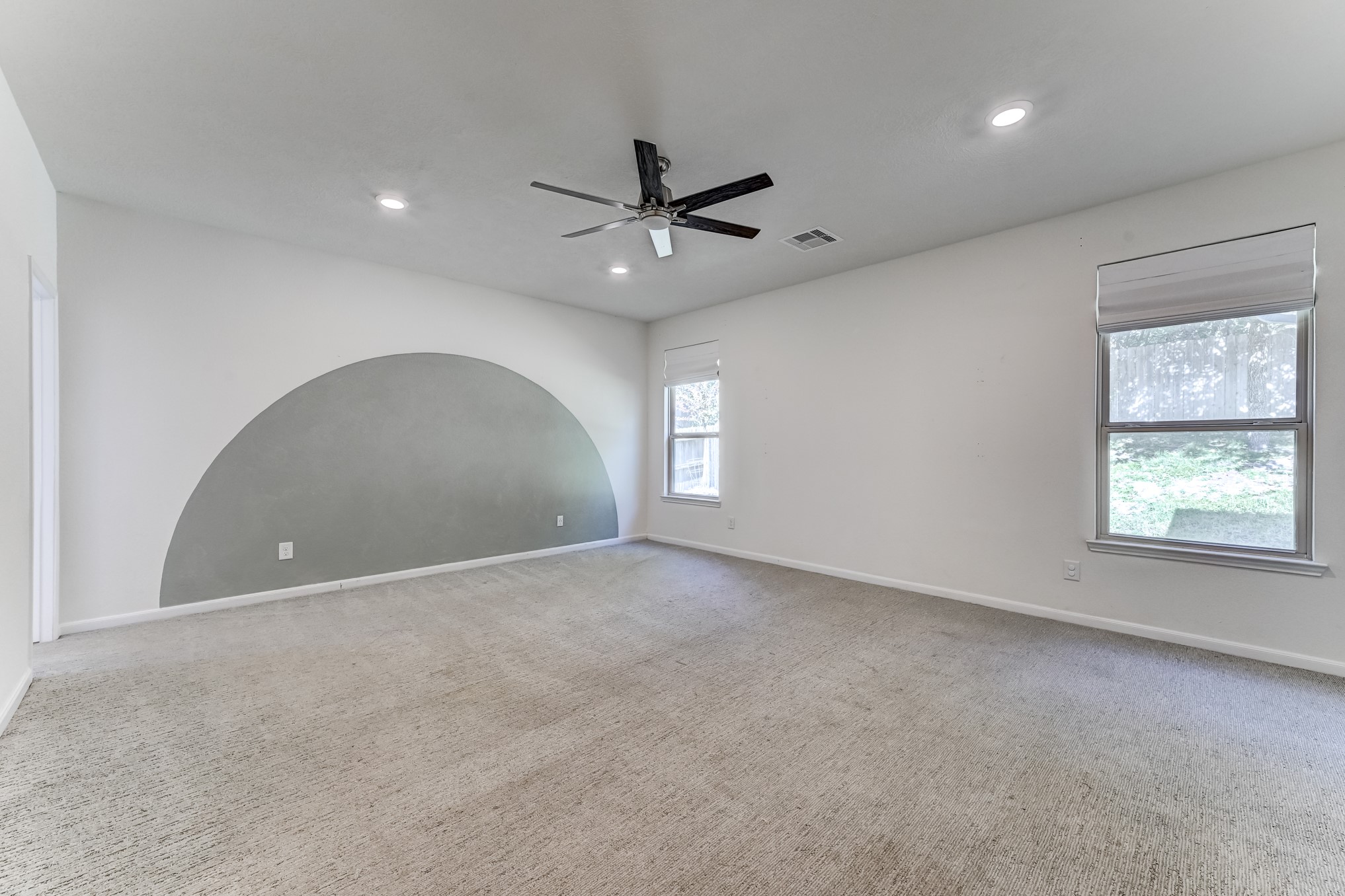2103 Parnevik Place Conroe, TX 77304 - Photo 23 of 48