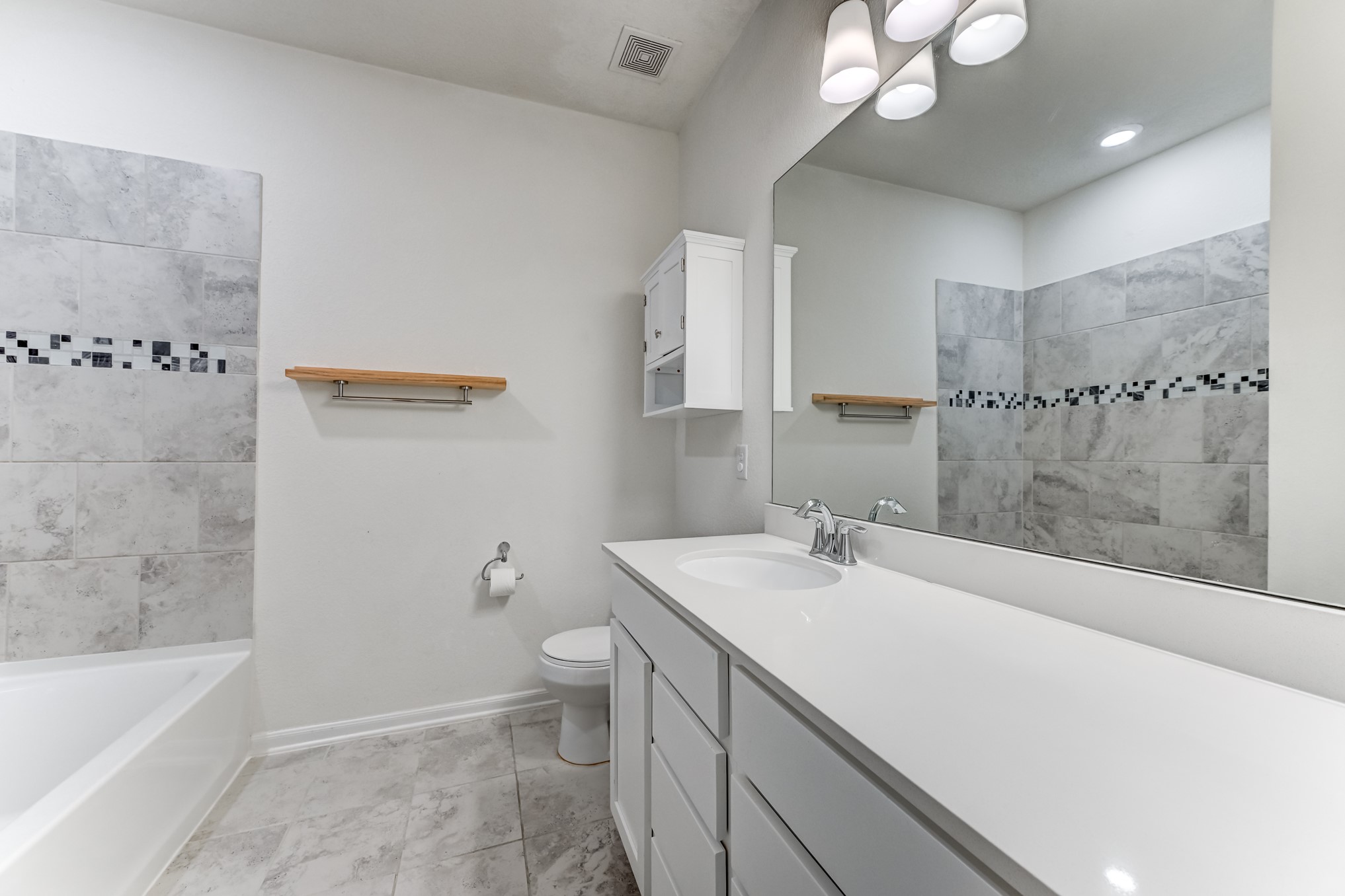 2103 Parnevik Place Conroe, TX 77304 - Photo 35 of 48