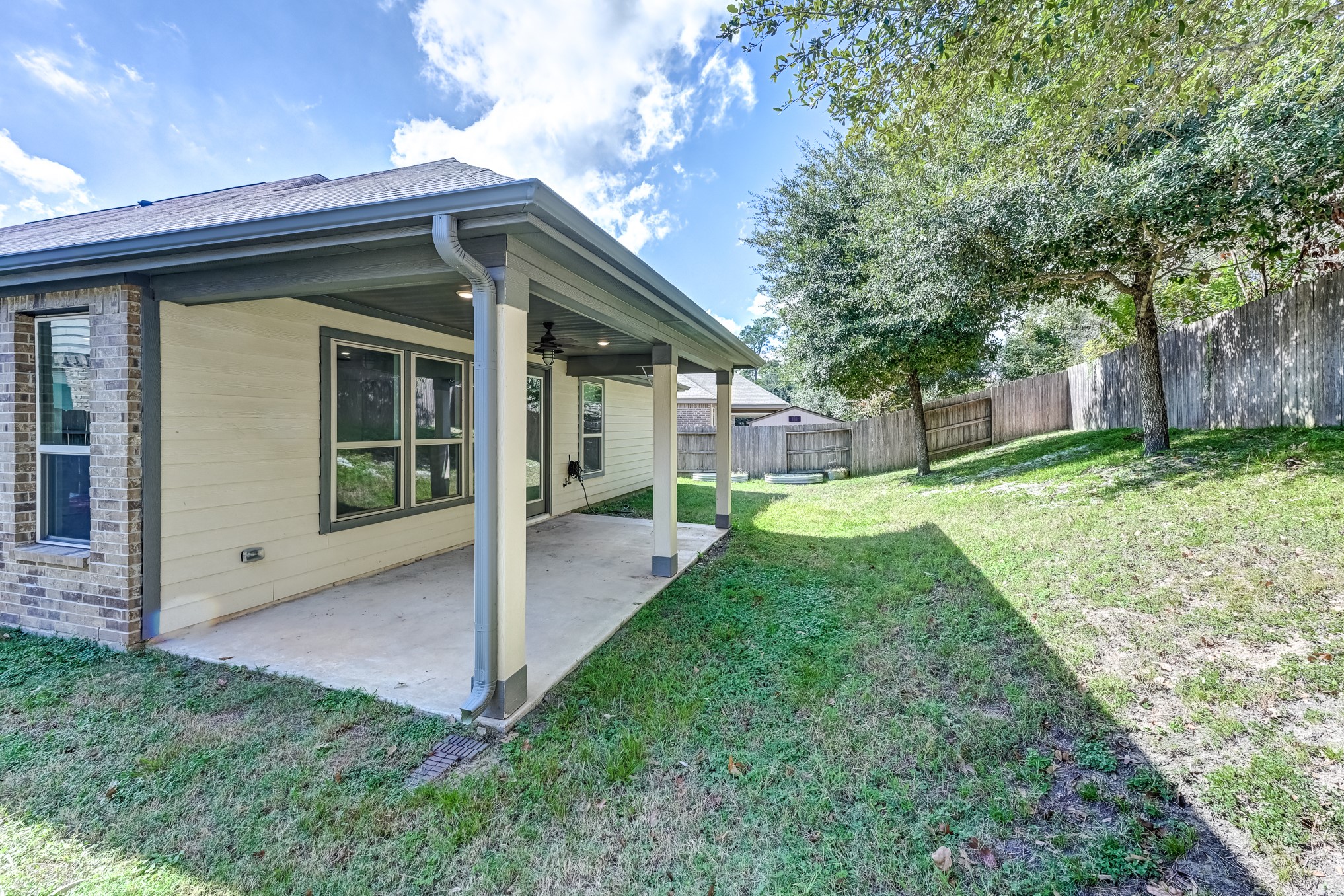2103 Parnevik Place Conroe, TX 77304 - Photo 46 of 48